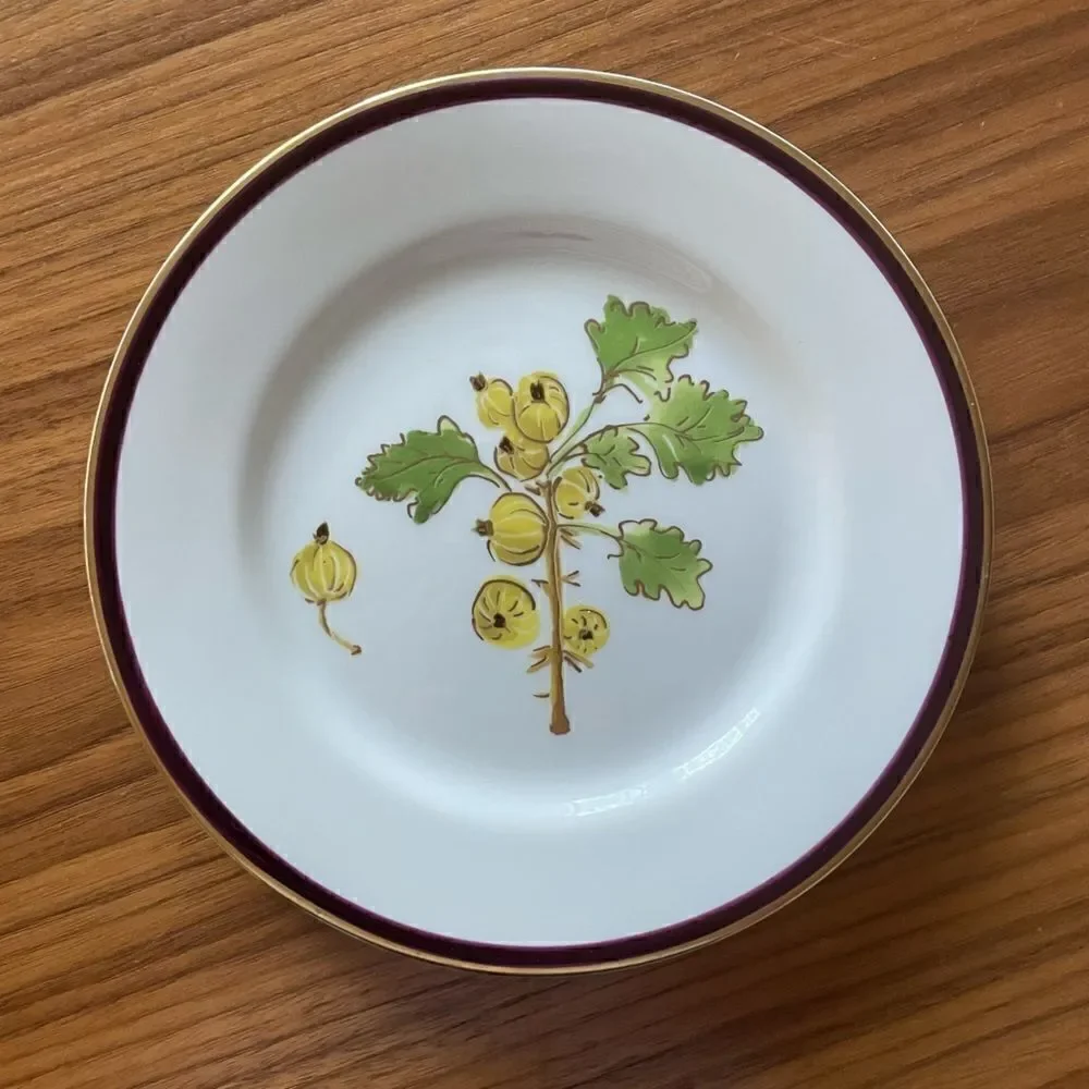 Crate & Barrel Monno Berries Salad Plate